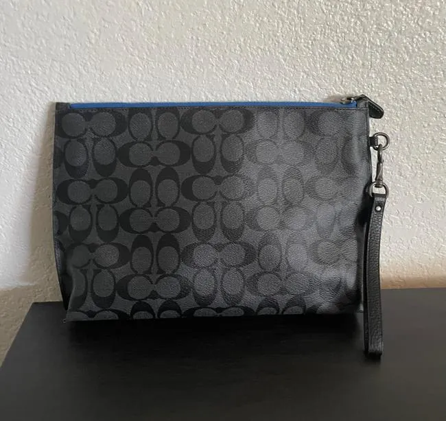 Coach Carryall X Peanuts Pouch In Signature Canvas with Snoopy Gunmetal