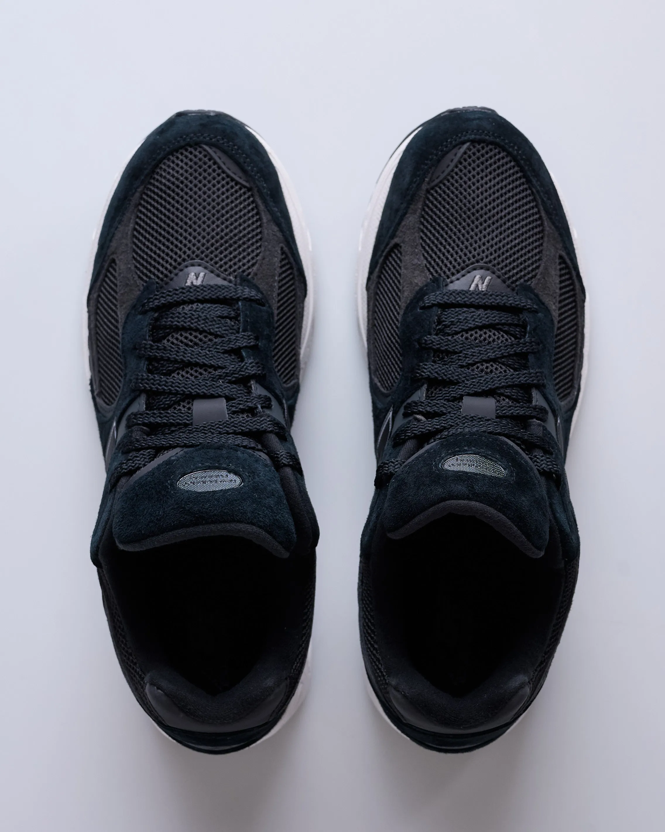 New Balance 2002R Black/White