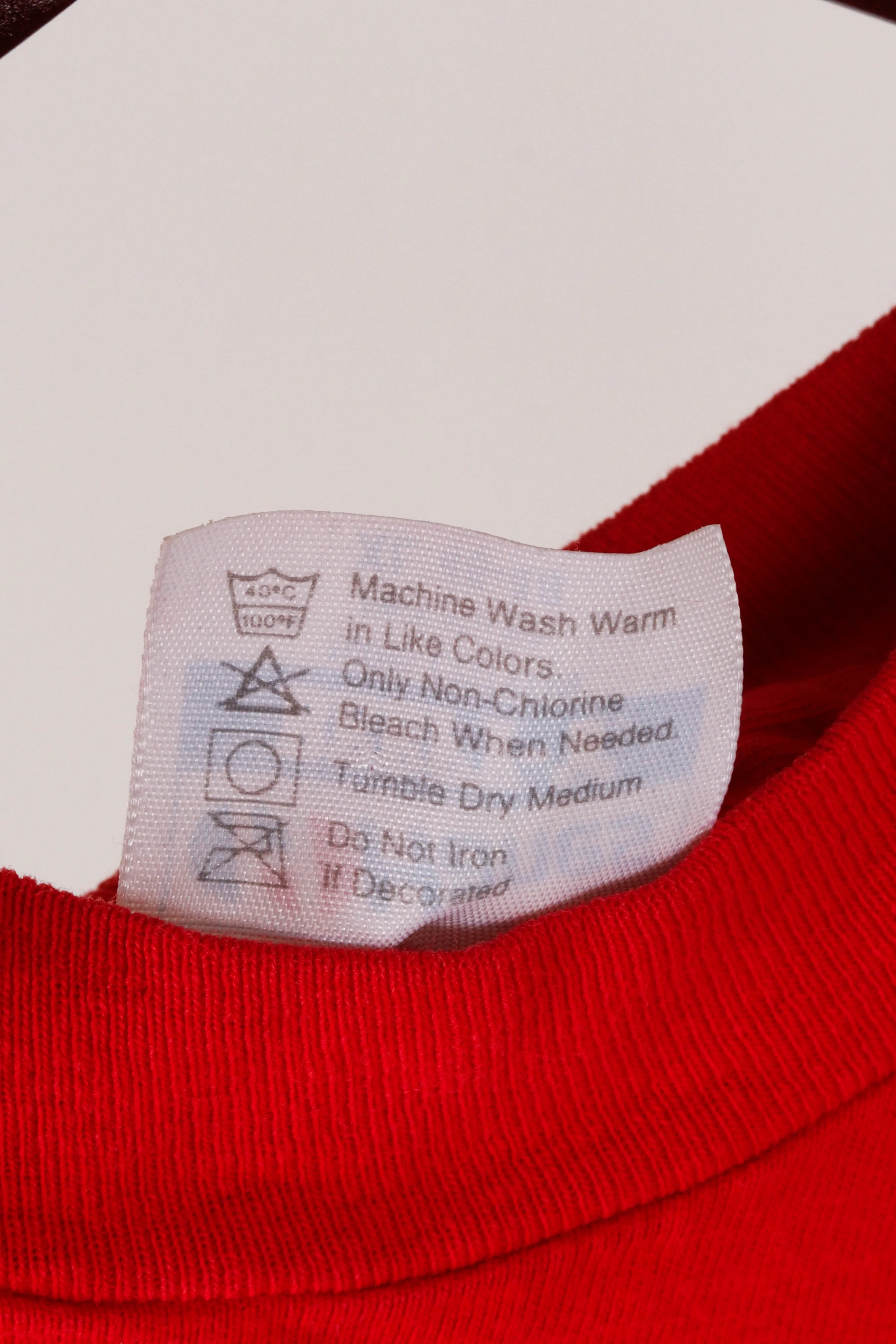 Vintage 1989 Chicago Bulls 'Michael Jordan Signature Graphic' T-Shirt Red
